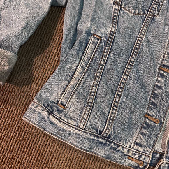 Banana Republic Denim Jacket - Picture 4 of 6